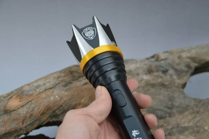 高壓電擊棒哪里能買到 電擊棍能電死人嗎 高壓電擊棒哪里能買到 電擊棍能電死人嗎