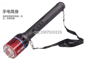 灌辣椒水的行刑過程，殘酷的現代刑罰