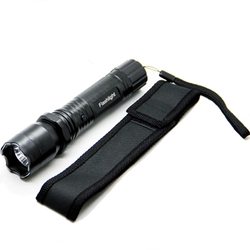 1101型帶強(qiáng)光電筒式電擊器